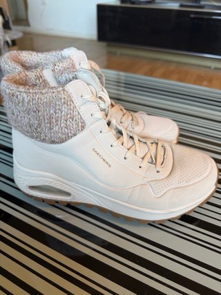 Botines Skechers Uno Rugged T-37 Beige