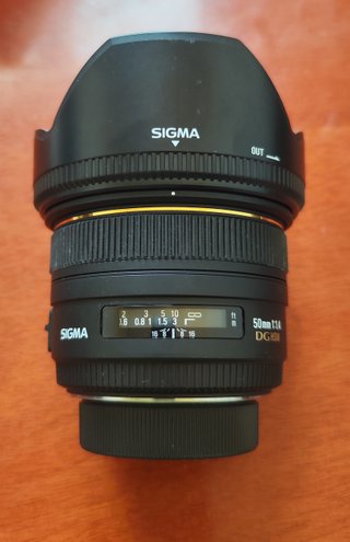 Sigma 50mm f/1.4 EX DG HSM Nikon + Parasol