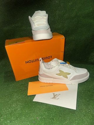 Zapatillas Louis Vuitton Blancas y Rosas