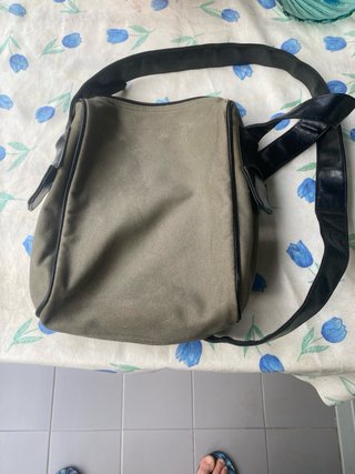 Bandolera Emporio Armani verde oliva
