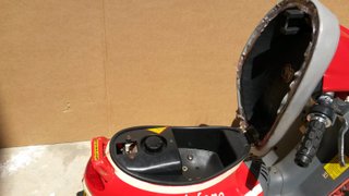 Minimoto tipo Vespa Vodafone Roja y Blanca