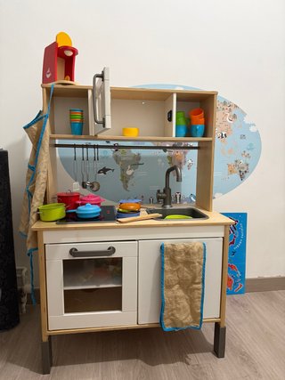 Cocinita Infantil Ikea Duktig con accesorios