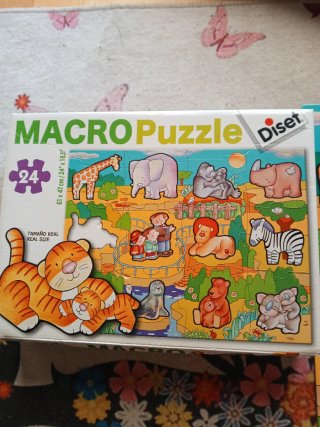 Juegos de mesa: El Ahorcado y Macro Puzzle