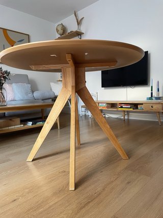 Mesa redonda Sklum modelo Sekiz 100cm