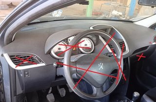 Peugeot salpicadero 207 x-line 468280