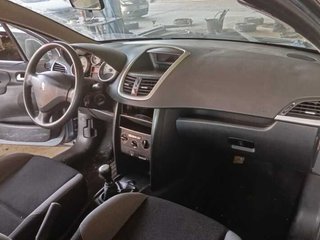 Peugeot salpicadero 207 x-line 468280