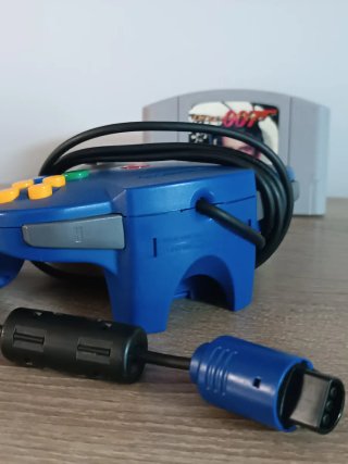 007 + Mando. Nintendo 64. Original.
