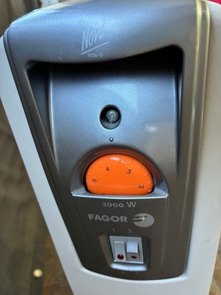 Radiador de aceite Fagor blanco