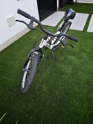 Bicicleta Infantil Rockrider Blanca de Decathlon