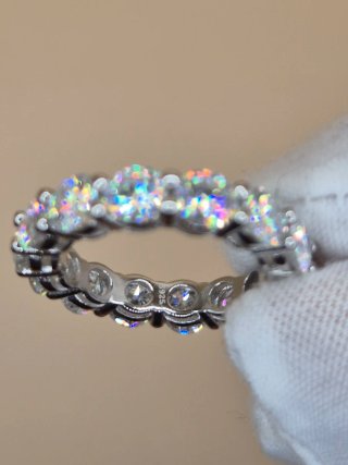 Anillo Eternity Plata Moissanitas 5mm T6