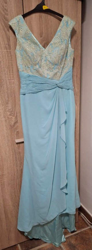 Vestido de fiesta azul y dorado