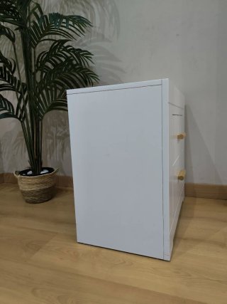 Mesitas de noche blancas de madera