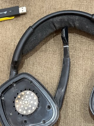 2 x Auriculares Corsair Void RGB para recambios