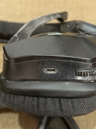 2 x Auriculares Corsair Void RGB para recambios