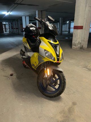 Aprilia SR 50 Scooter