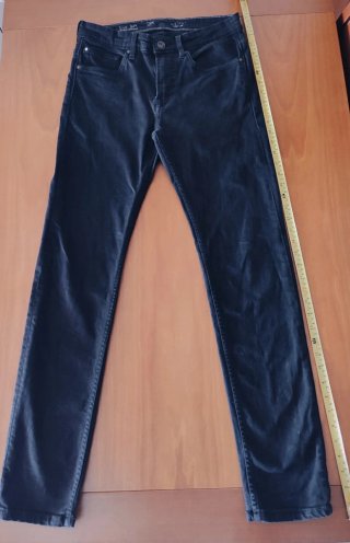 Pantalón vaquero negro Celio Slimfit W30.