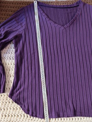 Camiseta morada de mujer