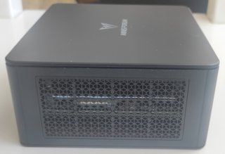 Minisforum UM890 Pro Ryzen 9 PRO 8945HS 32GB 1TB