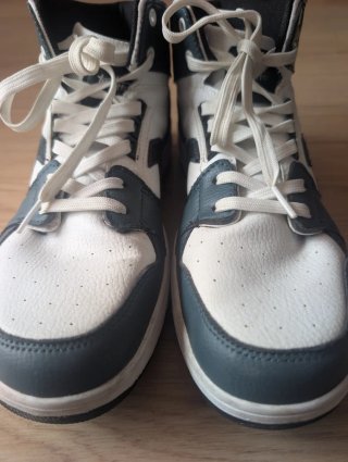 Zapatillas altas Tenth grises y blancas