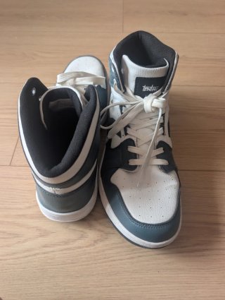Zapatillas altas Tenth grises y blancas