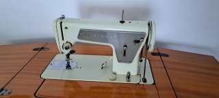 Máquina de Coser Singer 810 Z2