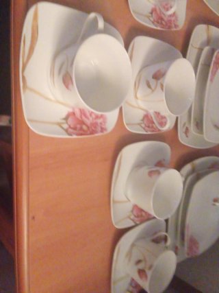 Vajilla cuadradaFabio Factory Porcelana Flores Ros