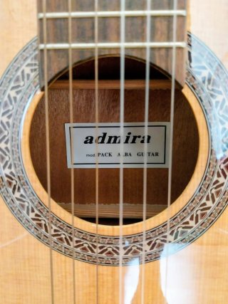 Guitarra Clásica Admira Alba