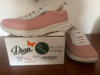 Zapatillas Dian rosas y blancas