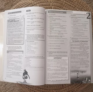 Burlington Mindset Student's Book y workbook 2