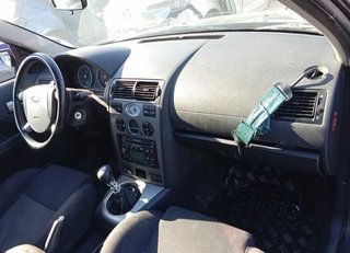 480179 faro der ford mondeo berlina (ge) ambiente