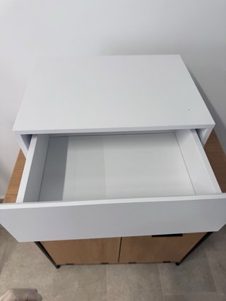 Mesitas de noche colgantes madera sin usar!