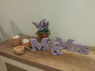 Decoración letras Mr & Mrs y flores