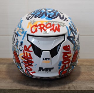MT Helmets - Casco infantil con bonito diseño