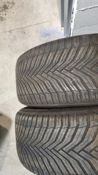 80€ 2Neumáticos Michelin CrossClimate e 225 55 R17