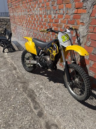 Suzuki RM 125 Motocross