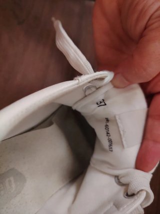 Zapatillas Mustang Blancas y Rosas 37. Apenas uso.