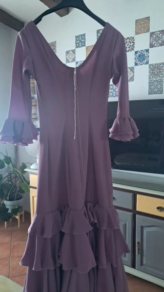 Vestido FLAMENCA morado talla XS con volantes
