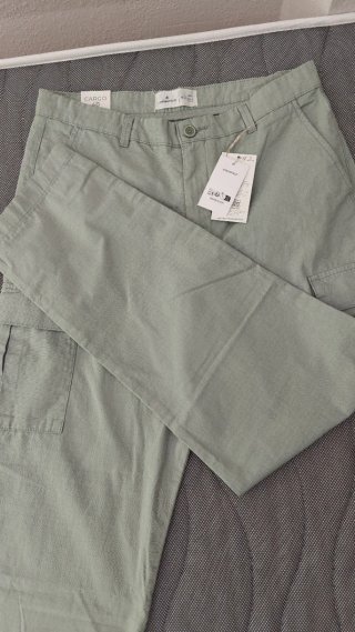 Pantalones cargo Springfield verde talla M