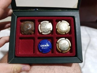 Lote 5 Chapas Cava Plata y 1 Chapa Azul cerveza