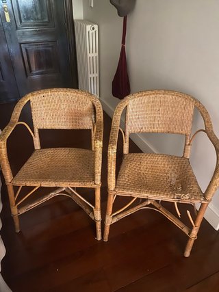 2 Sillones y 3 Sillas de Mimbre. Para restaurar