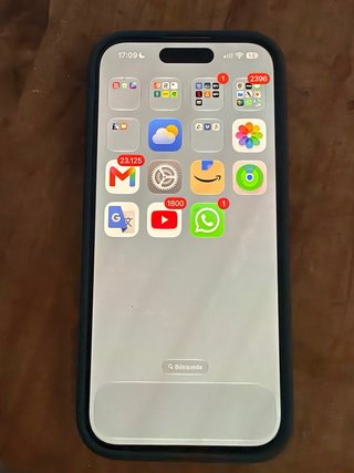 iPhone 15 Pro en excelente estado