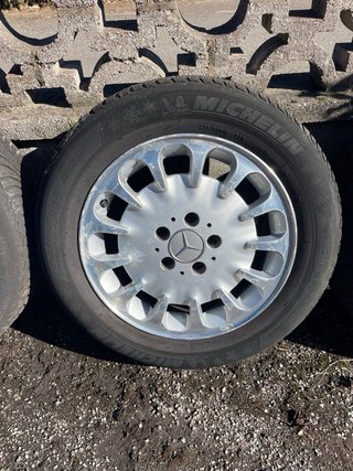 Llantas Mercedes E270 W211 con neumáticos Michelin