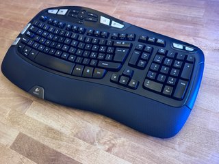 Tastiera Ergonomica Wireless Logitech K350 ITA