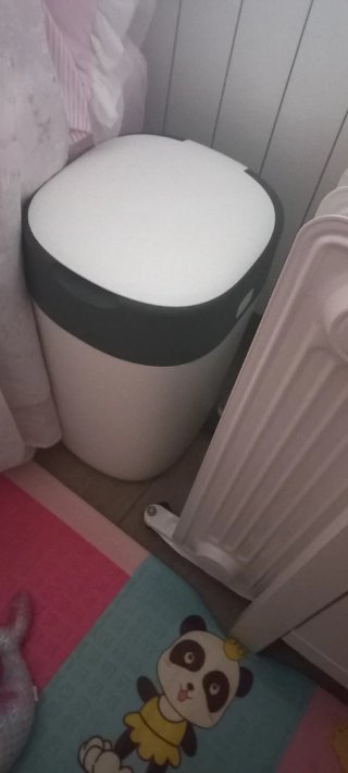 Pañalera blanca y gris sin estrenar