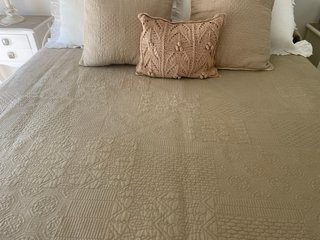 Colcha Zara Home Algodón Relieve Camel