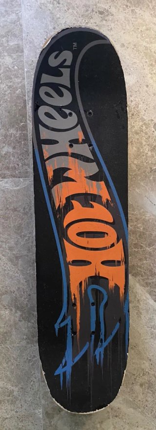 Monopatín Hot Wheels