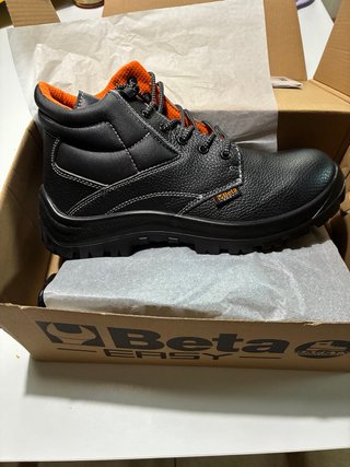 Scarpe antinfortunistiche Beta nuove