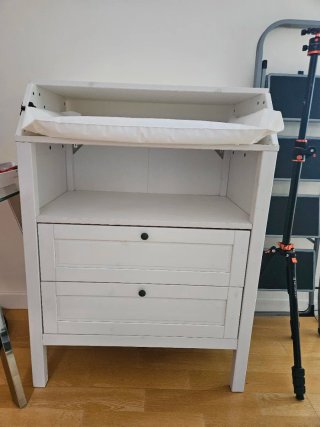 Cambiador IKEA con cajones