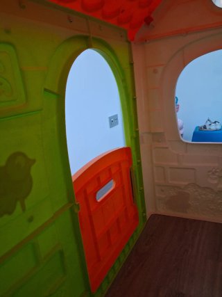 Casita de juguete infantil