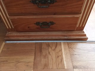 Scrivania antica in legno massello